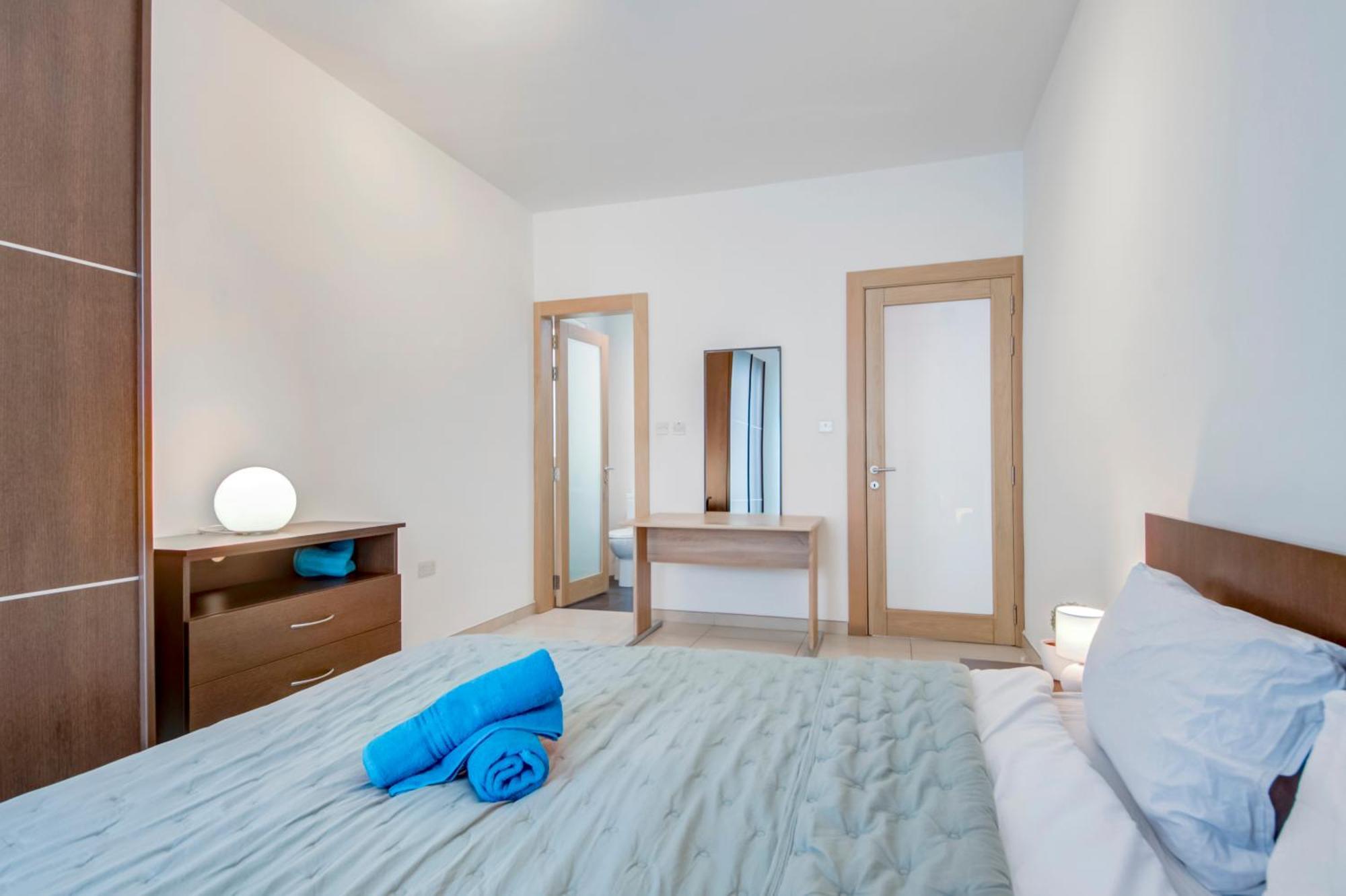 Modern 2Br Apt With Balconies In St Julians, Paceville - Apt 5 By Vaganza San Julián Exterior foto